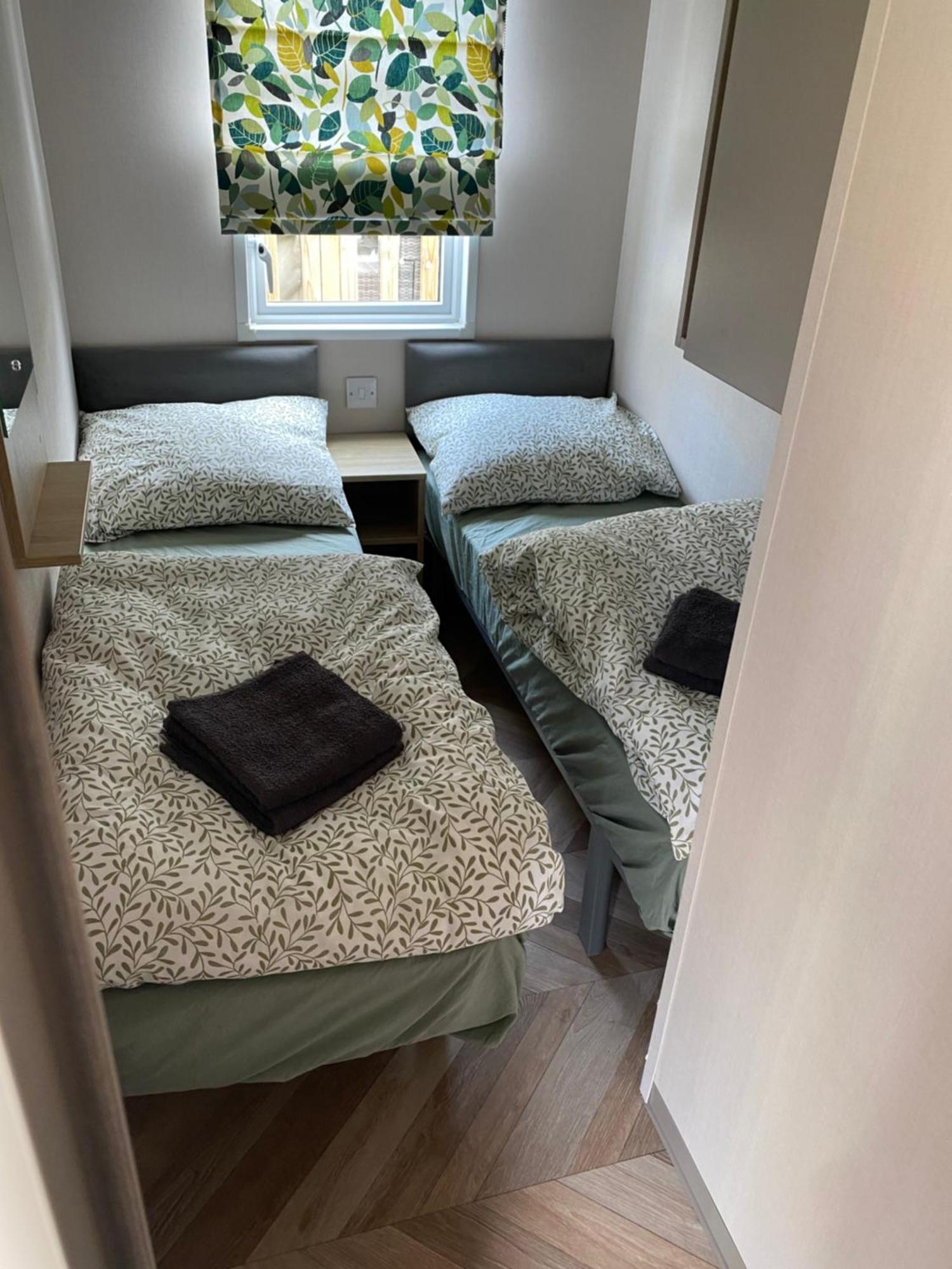 4 Persoons Chalet Hz 21 เลาเวอร์ชูก ภายนอก รูปภาพ